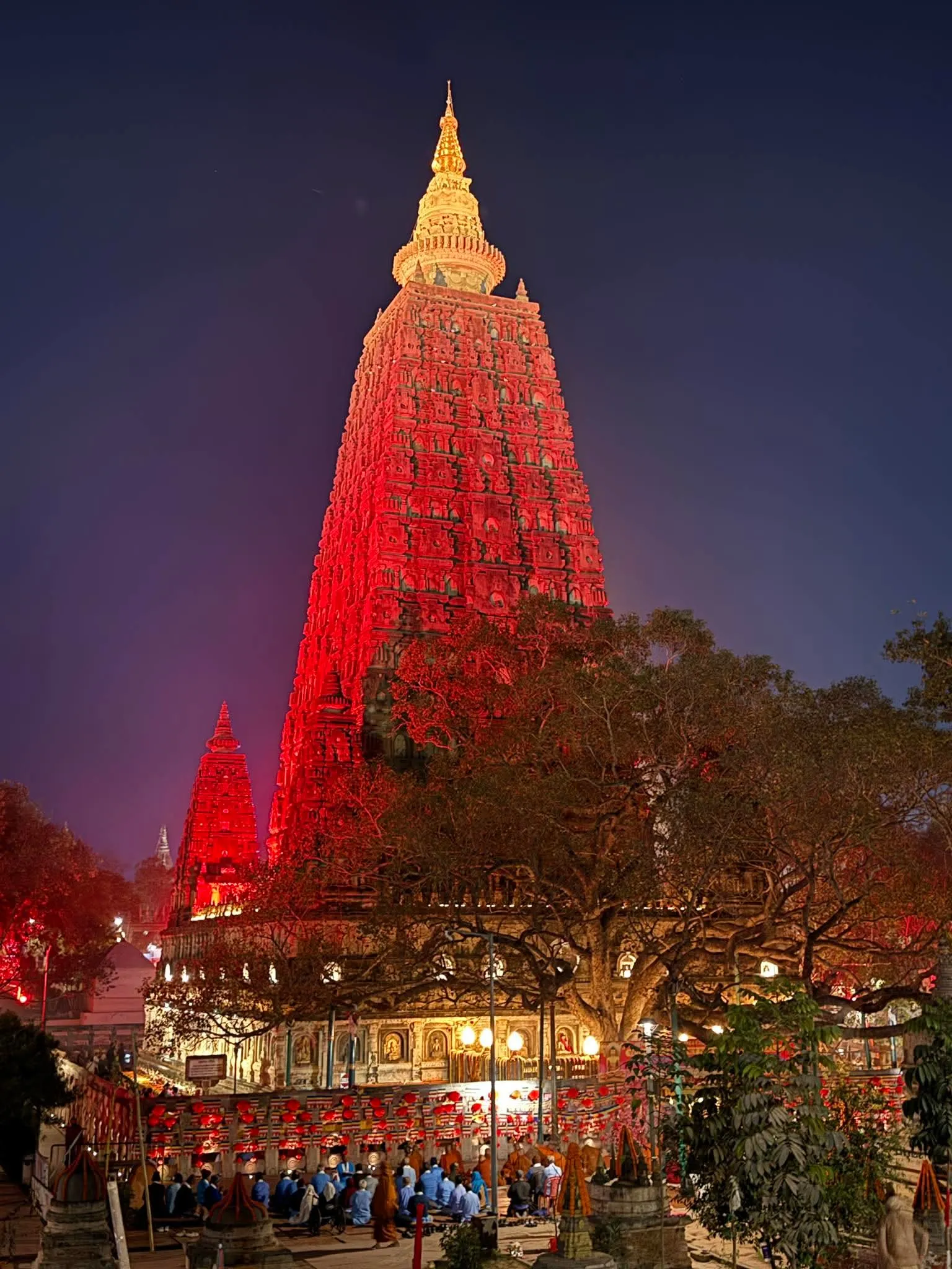 MISTYCZNO-KULTUROWA WYPRAWA DO INDII — WARANASI, BODHGAYA, KHAJURAHO, DELHI
